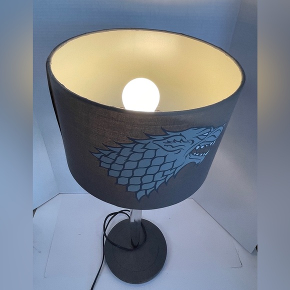 Rare HBO Game Of Thrones Lamp - Picture 5 of 14